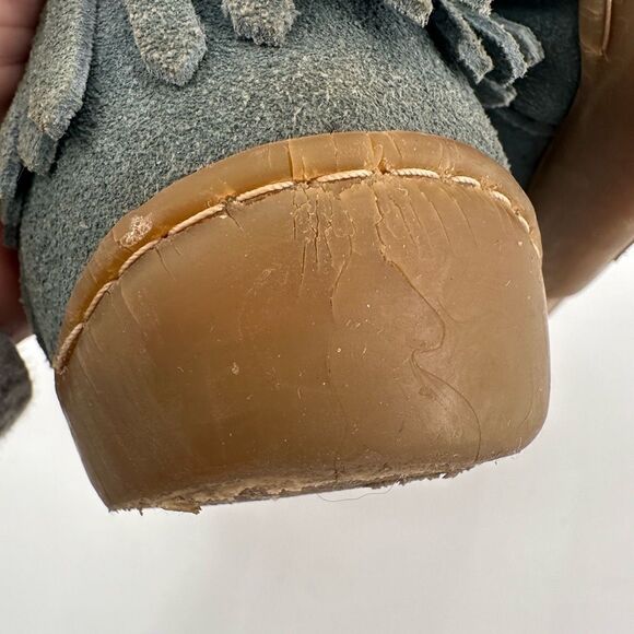 Minnetonka Southwestern Fringe Size 8.5 Suede Moccasins Loafers Boho Hard Sole - Picture 6 of 9